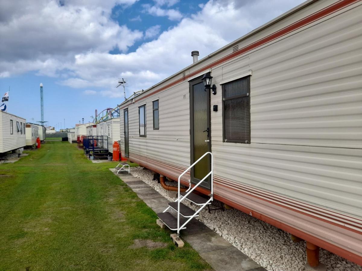 Plum Caravan 1 3-Bed 8 Berth Static Caravan Villa Skegness Exterior photo